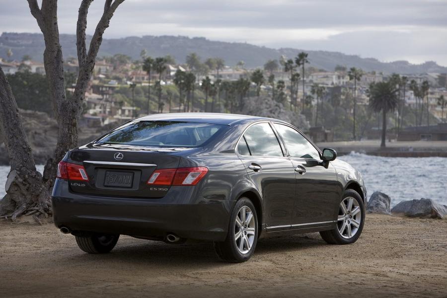  Lexus ES350 Pebble Beach Edition 2007 года  (фото 21 из 23)